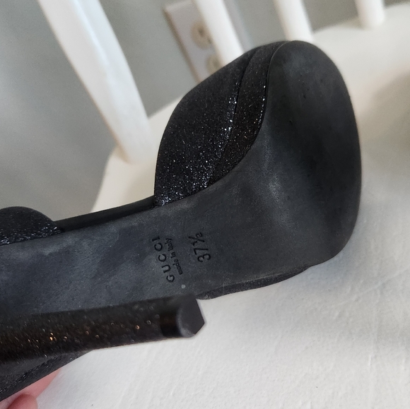 Gucci black shimmery pumps 37 1/2 US 7.5 - Picture 9 of 12